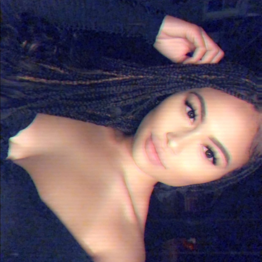 Meet your Posher, Reagan